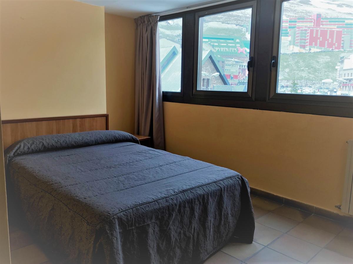 Single Room,654582132:JPEG